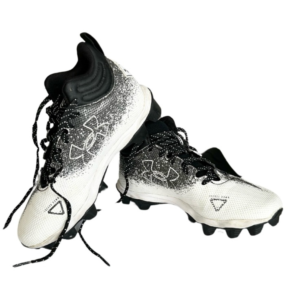 Under Armor Spotlight Franchise Football Cleats, Youth